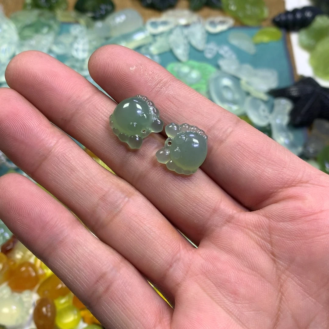 岫玉颈饰未镶嵌乔****螃蟹