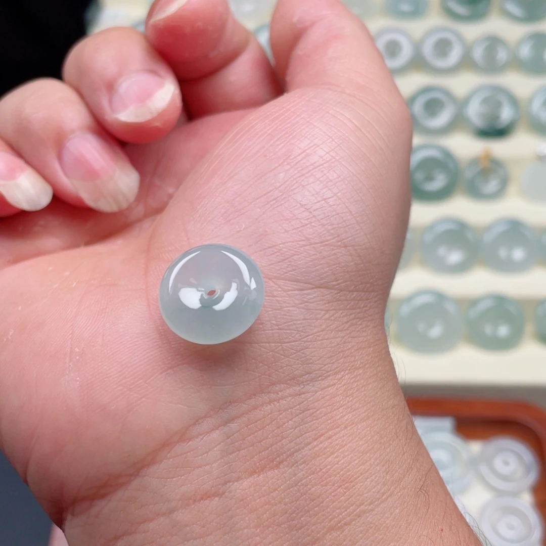 翡翠未镶嵌颈饰4667888556788