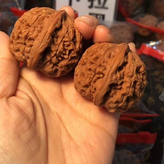 文玩核桃吊坠残****惜42水龙