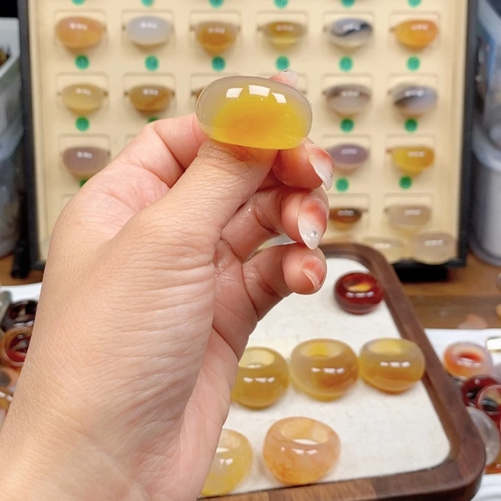 合金戒指玛瑙/玉髓好***宝