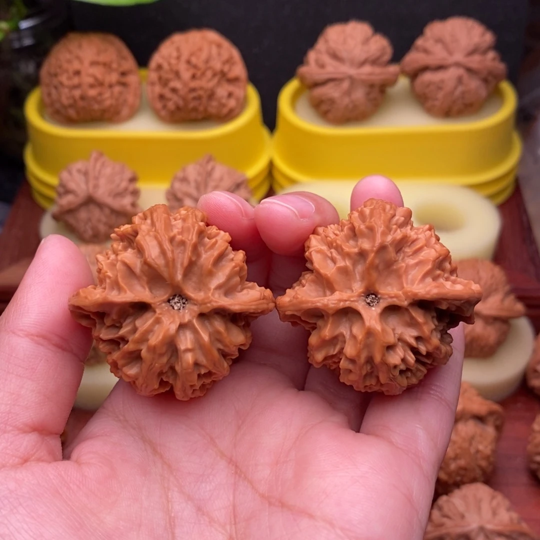 吊坠文玩核桃40“头茬”原桩苹果园“大漏”