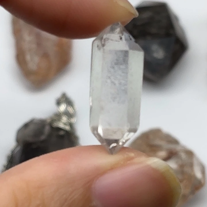 水晶未镶嵌颈饰闪灵钻24mm+