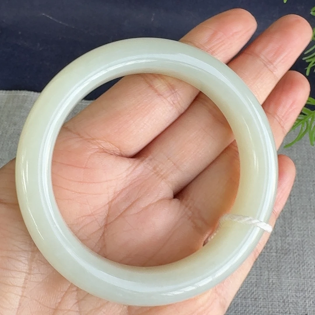 和田玉手镯未镶嵌L****3