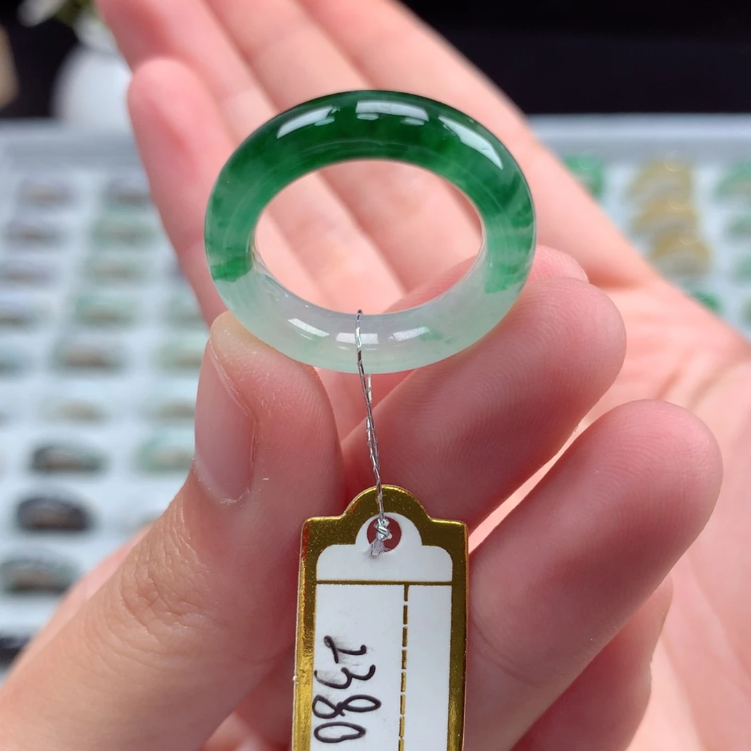 未镶嵌戒指翡翠天然