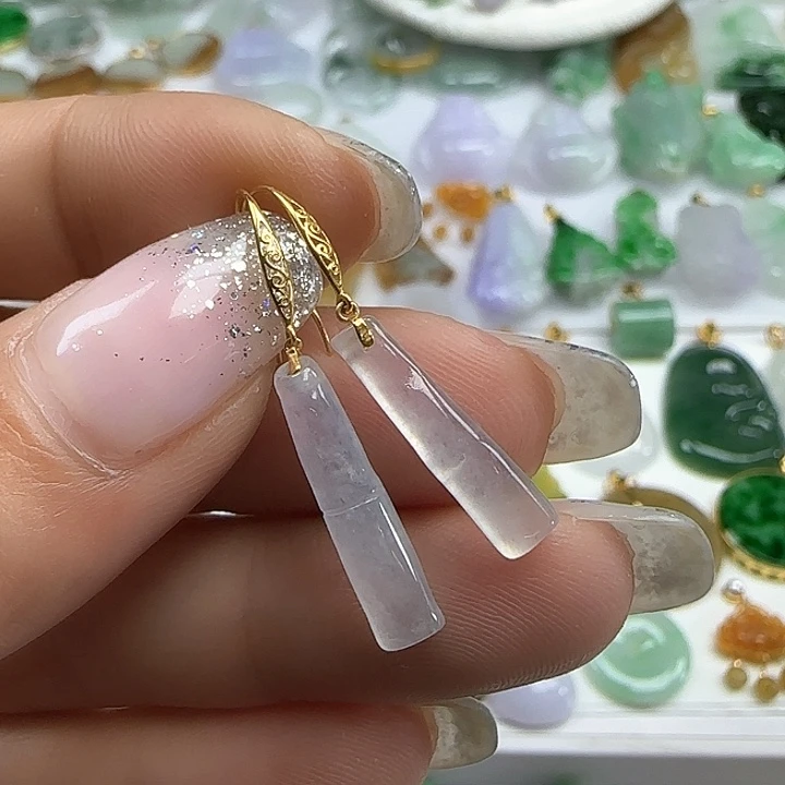 翡翠颈饰未镶嵌白冰竹节耳钩