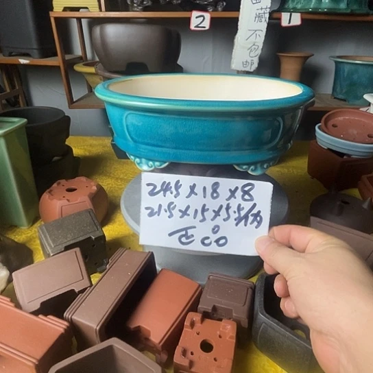 宜兴紫砂花盆一个