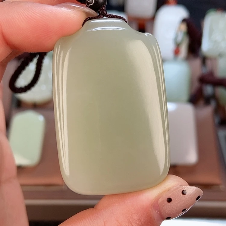 【闪购商品】和田玉颈饰未镶嵌