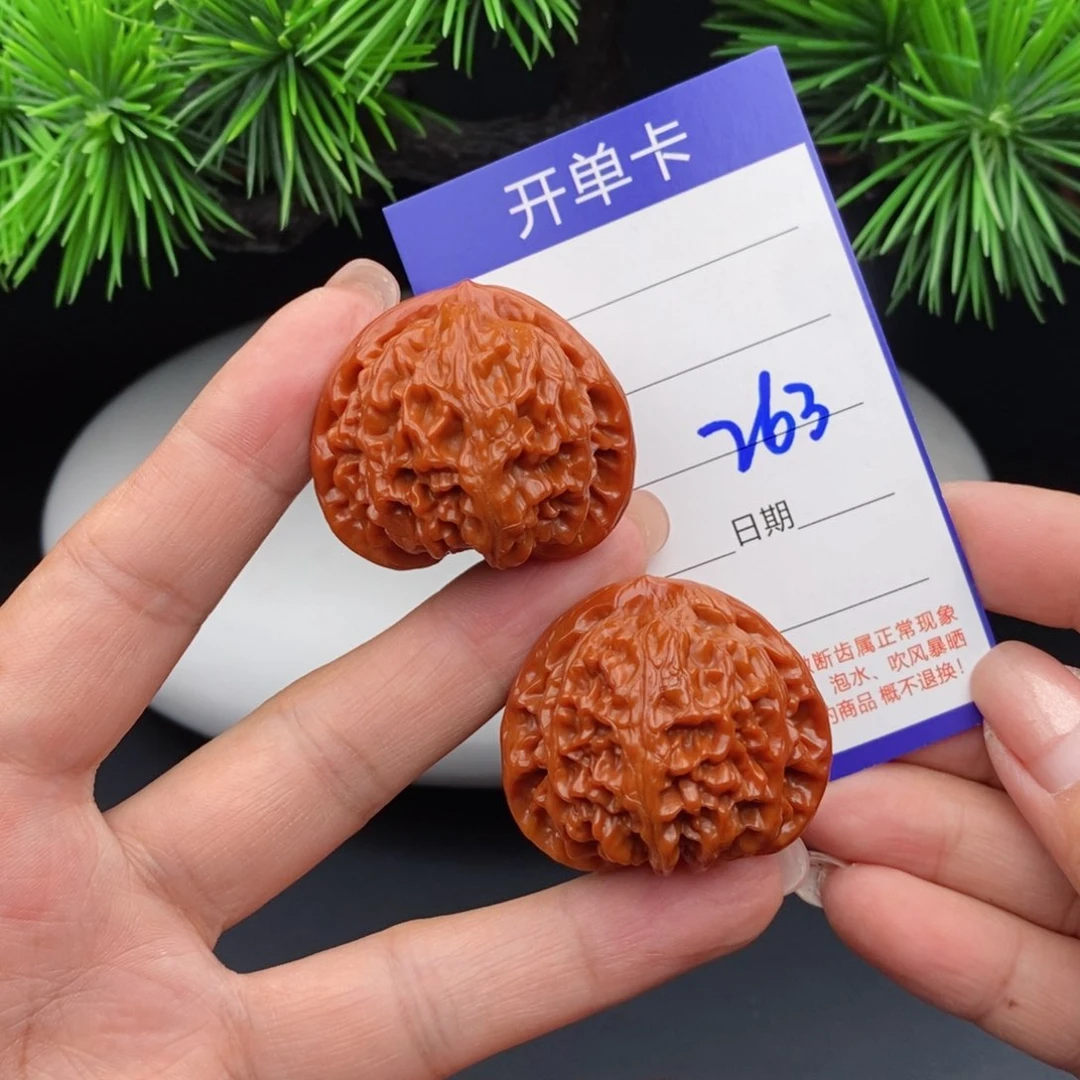 从***柳文玩核桃把件39宫灯263