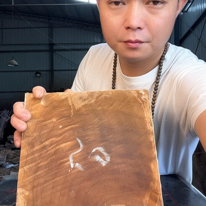 凉****香榧木我是一名合格教师