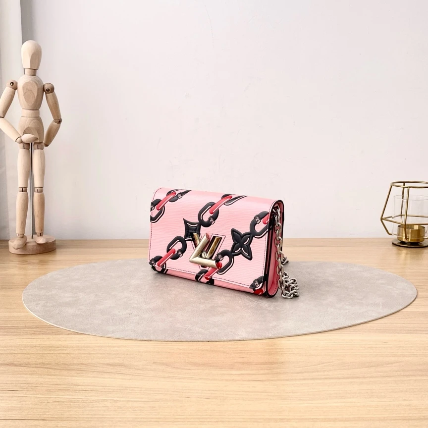 95新 LouisVuitton/路易威登 Twist woc/单肩包/5979