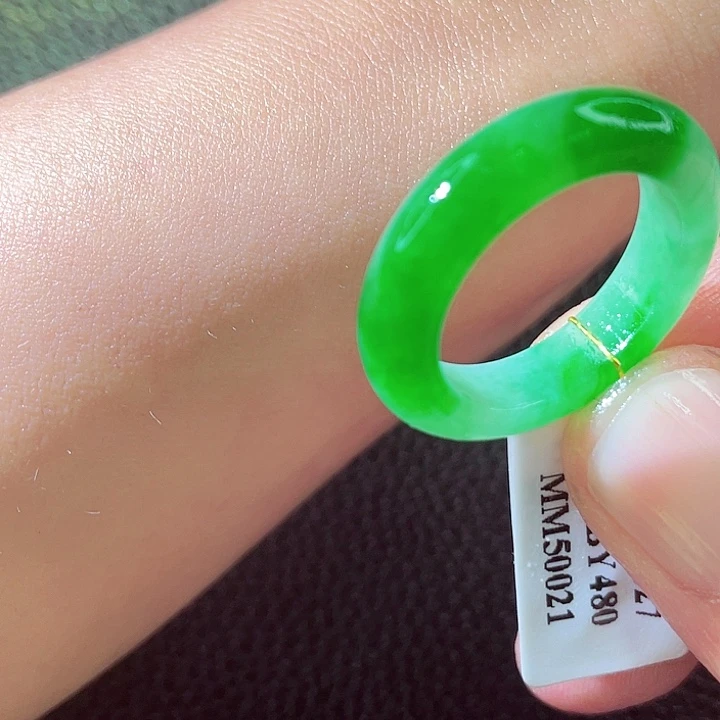 悠***9定制翡翠未镶嵌翡翠