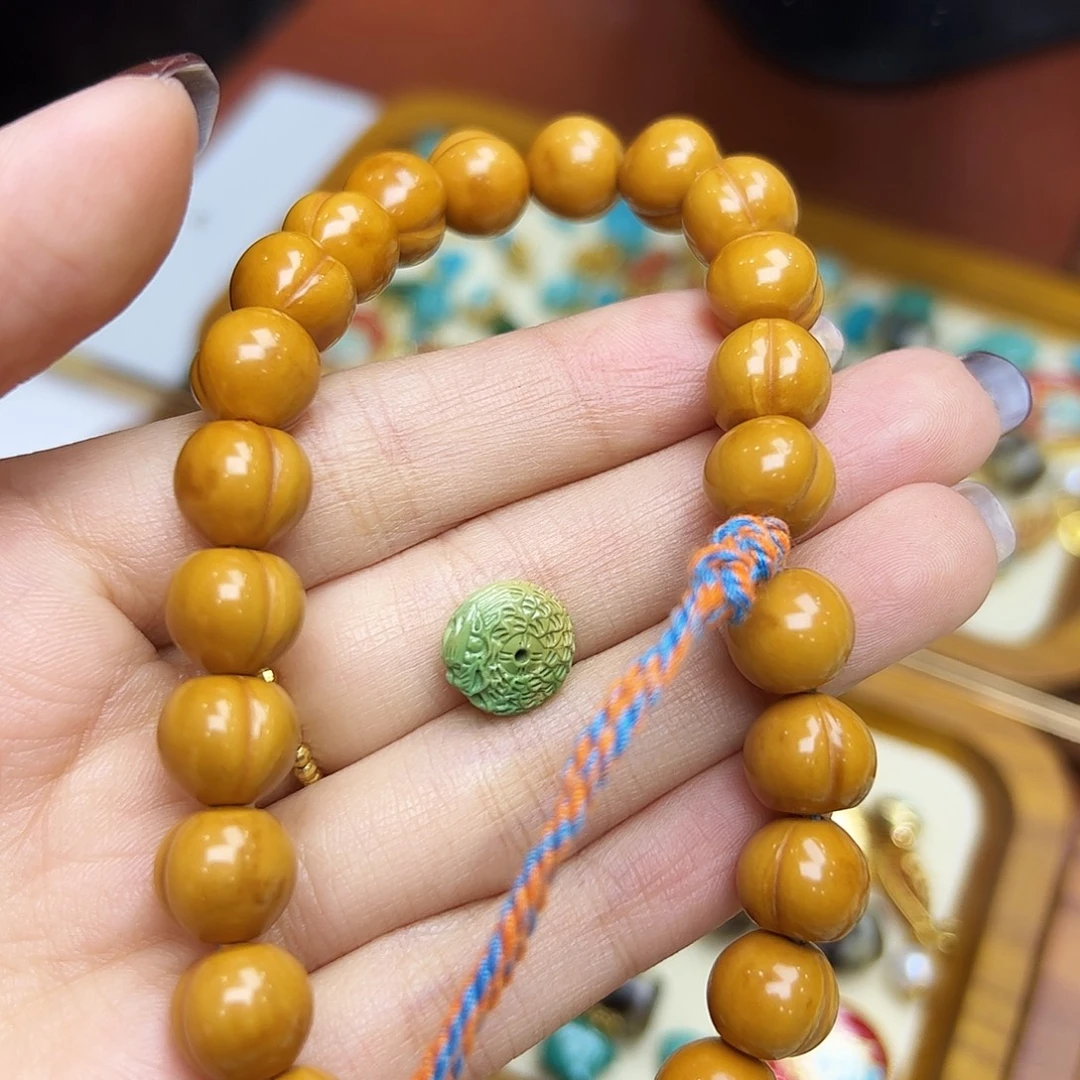 C***e吊坠猴头核桃猴头核桃