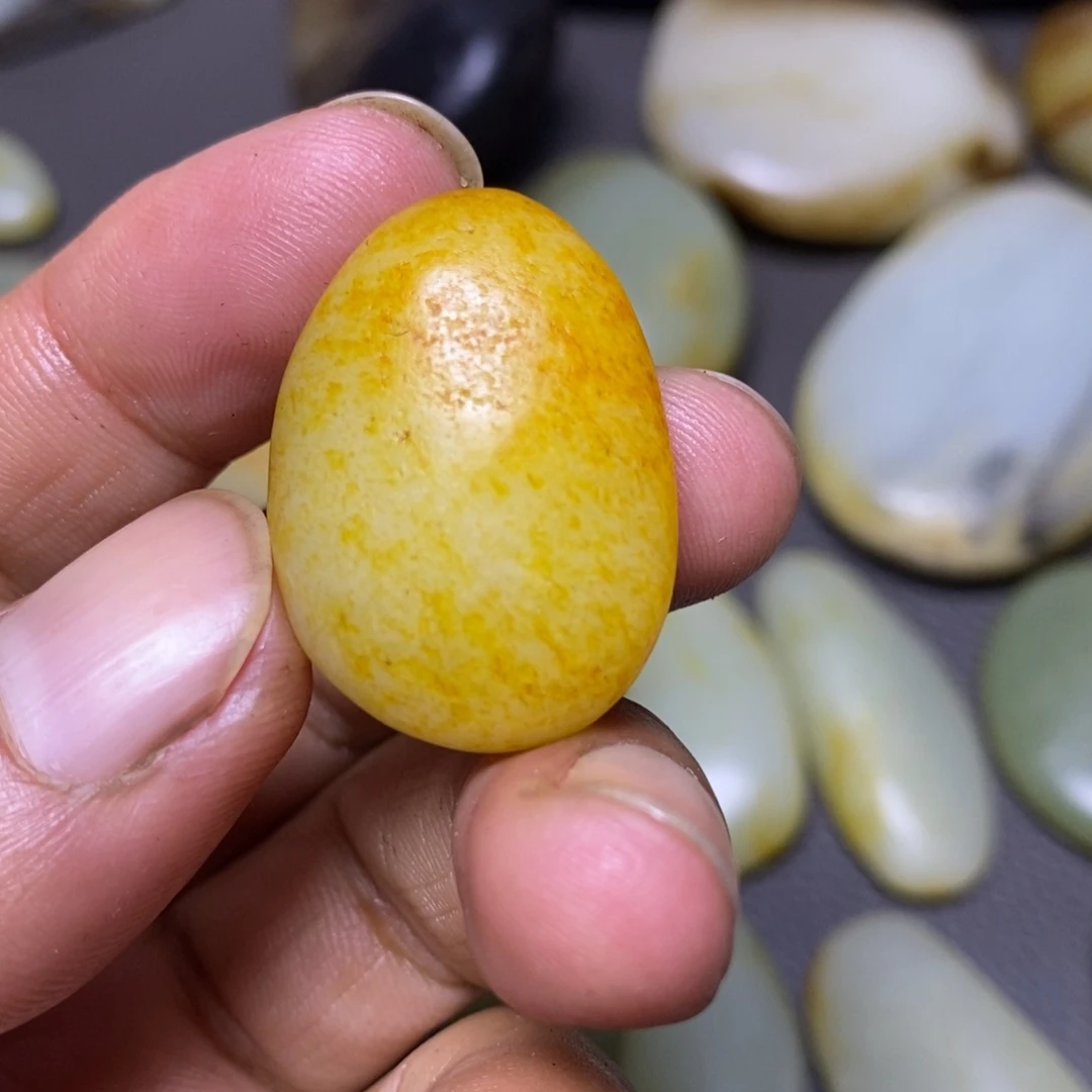 和田玉（糖玉）未镶嵌挂件