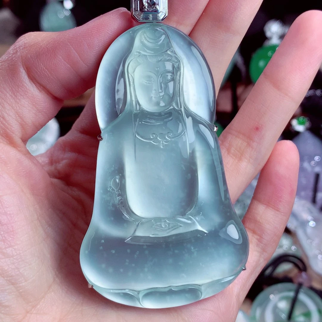 颈饰18K金镶嵌翡翠定金10万 总价咨询客服