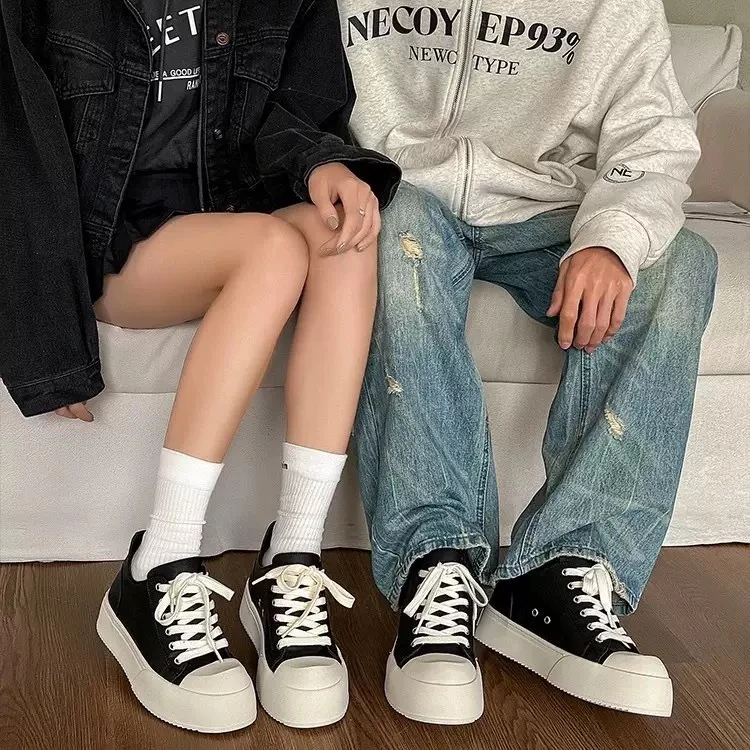 1时尚潮流百搭户外T恤休闲鞋