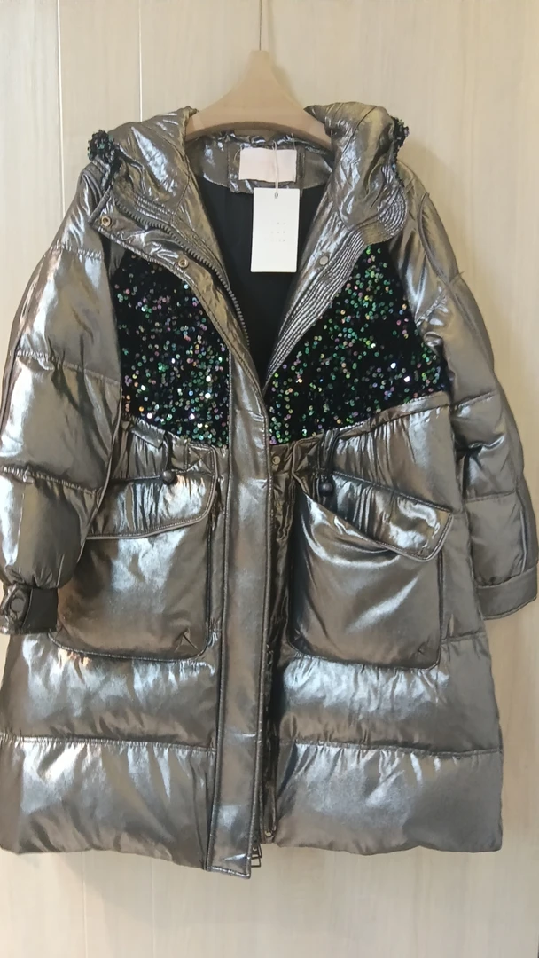 【MM家]  2025时尚百搭潮流女羽绒服专柜补贴款 亮片黑金