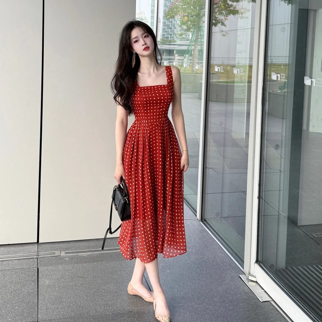 章蜜糖【梦露波点裙】 女明星光环 大美人方领气质法式吊带连衣裙