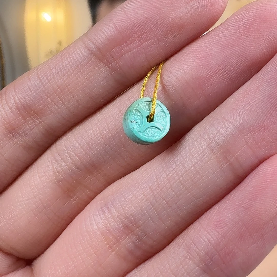 绿松石未镶嵌挂件