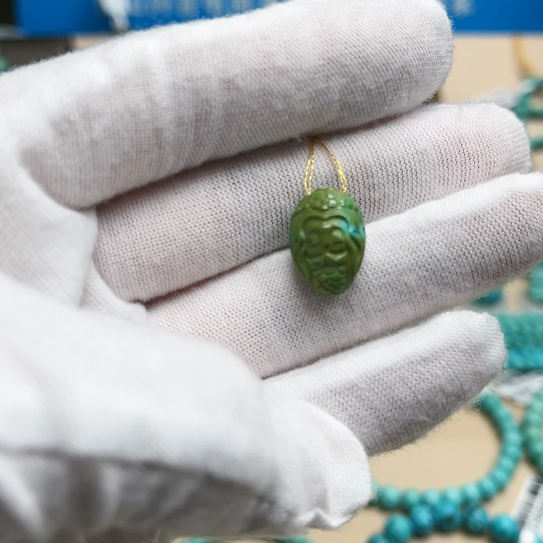 绿松石雕刻未镶嵌