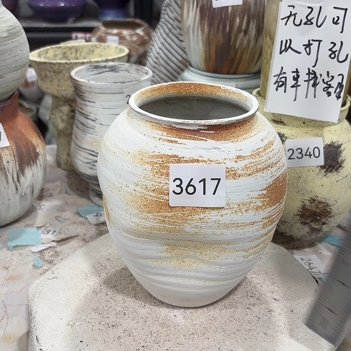 摆件高18，口10，有孔3617，瑕疵处理