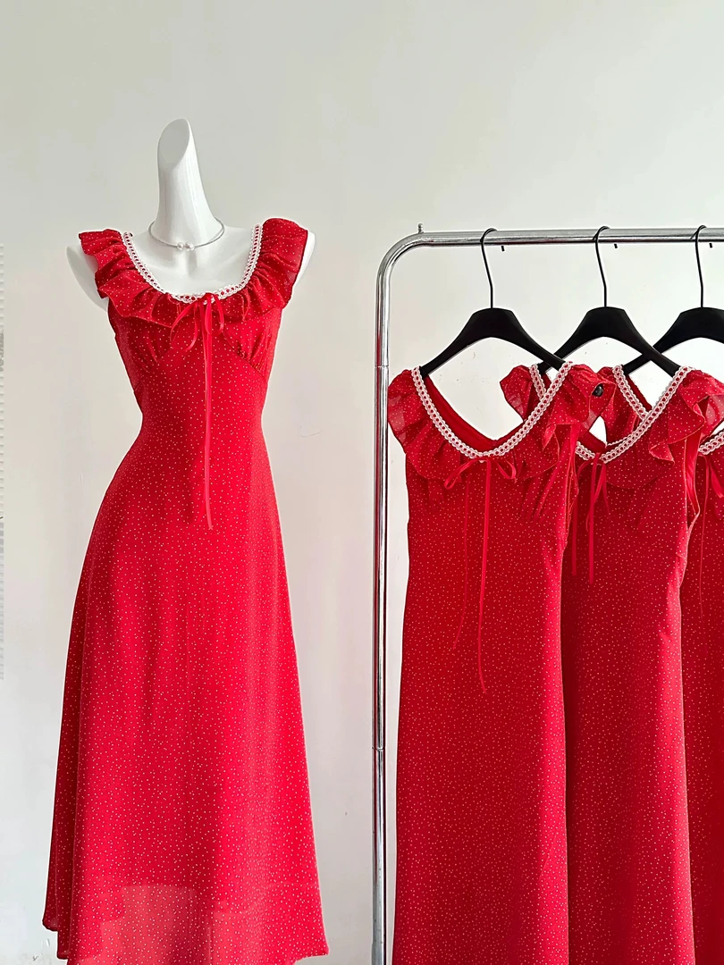法式波点甜美蕾丝V领红色系连衣裙