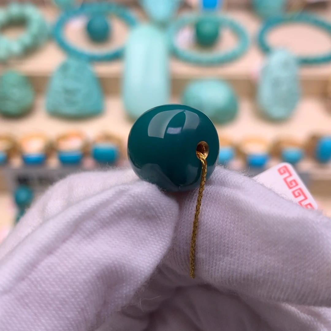 绿松石未镶嵌珠宝奇石13.8*12.3