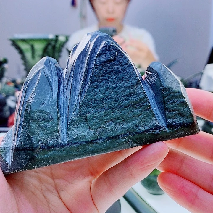 未镶嵌和田玉（青玉）把件