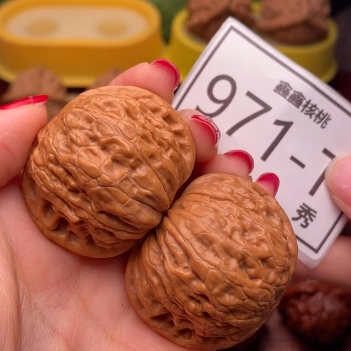 把件桃核铁锤40……