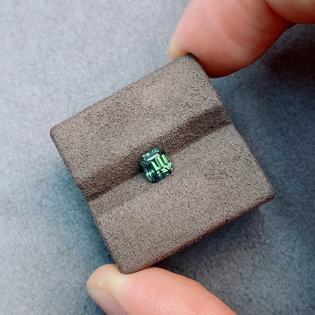 彩色蓝宝石裸石1.34ct 无烧teal绿