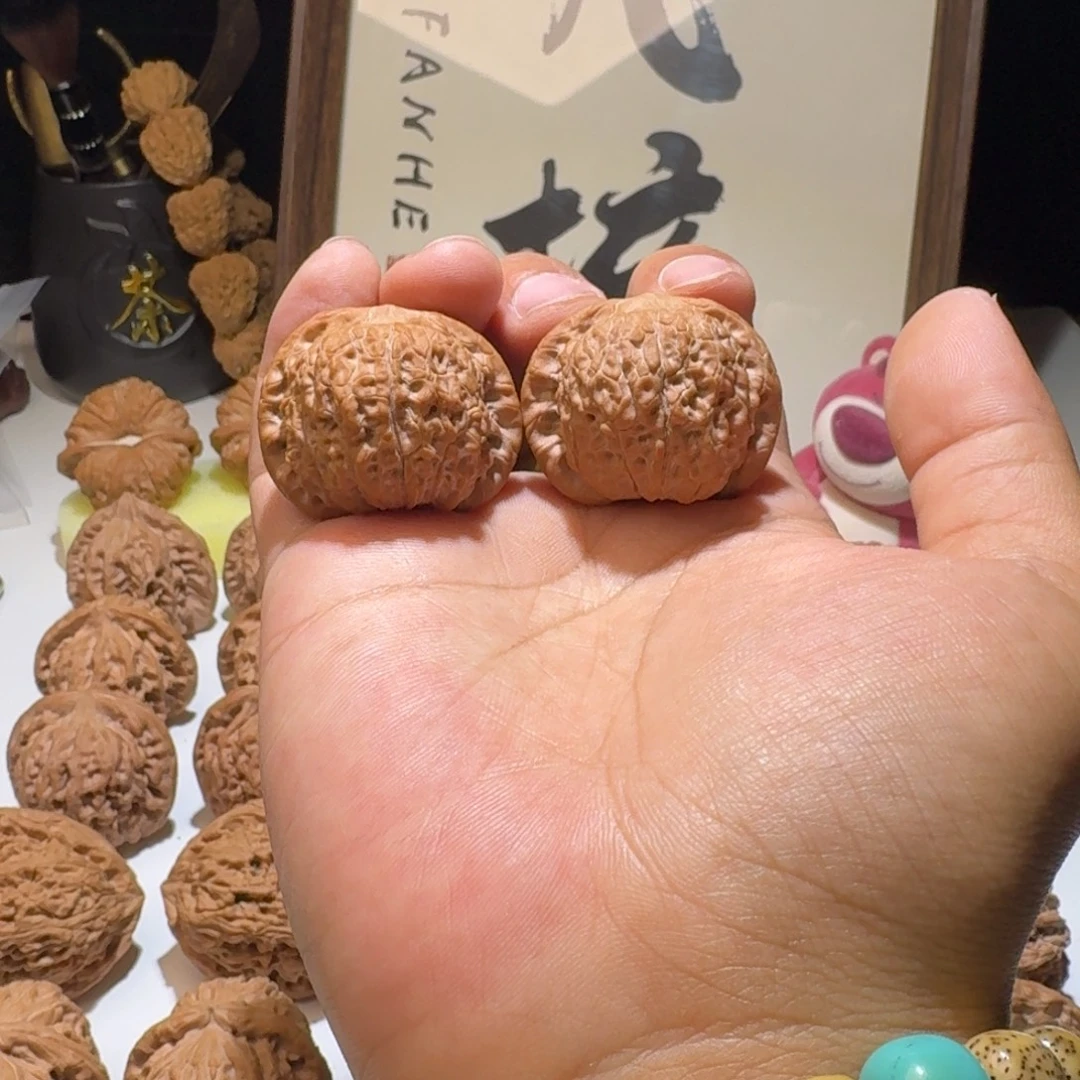 吊坠文玩核桃37尺寸血麒麟
