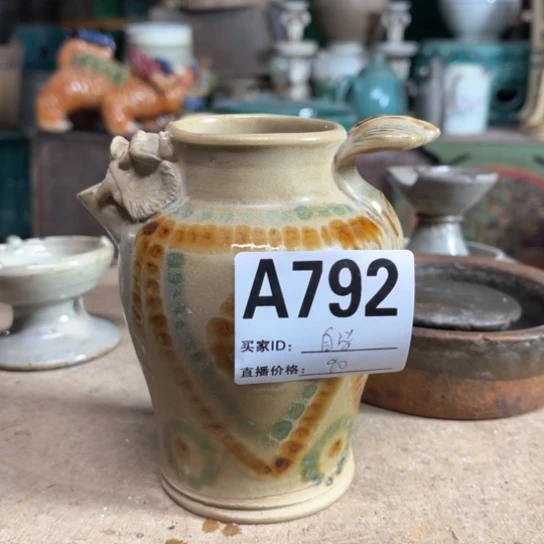 摆件自***才明玉家的老物件