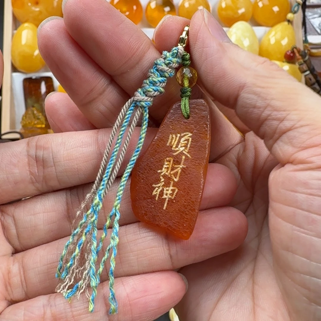 蜜蜡未镶嵌颈饰蜜蜡