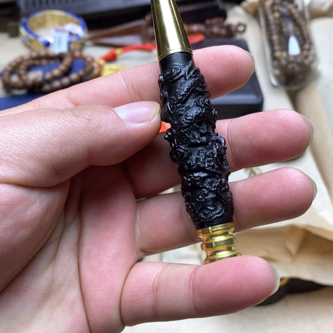 大叶紫檀（黑酸枝木类）