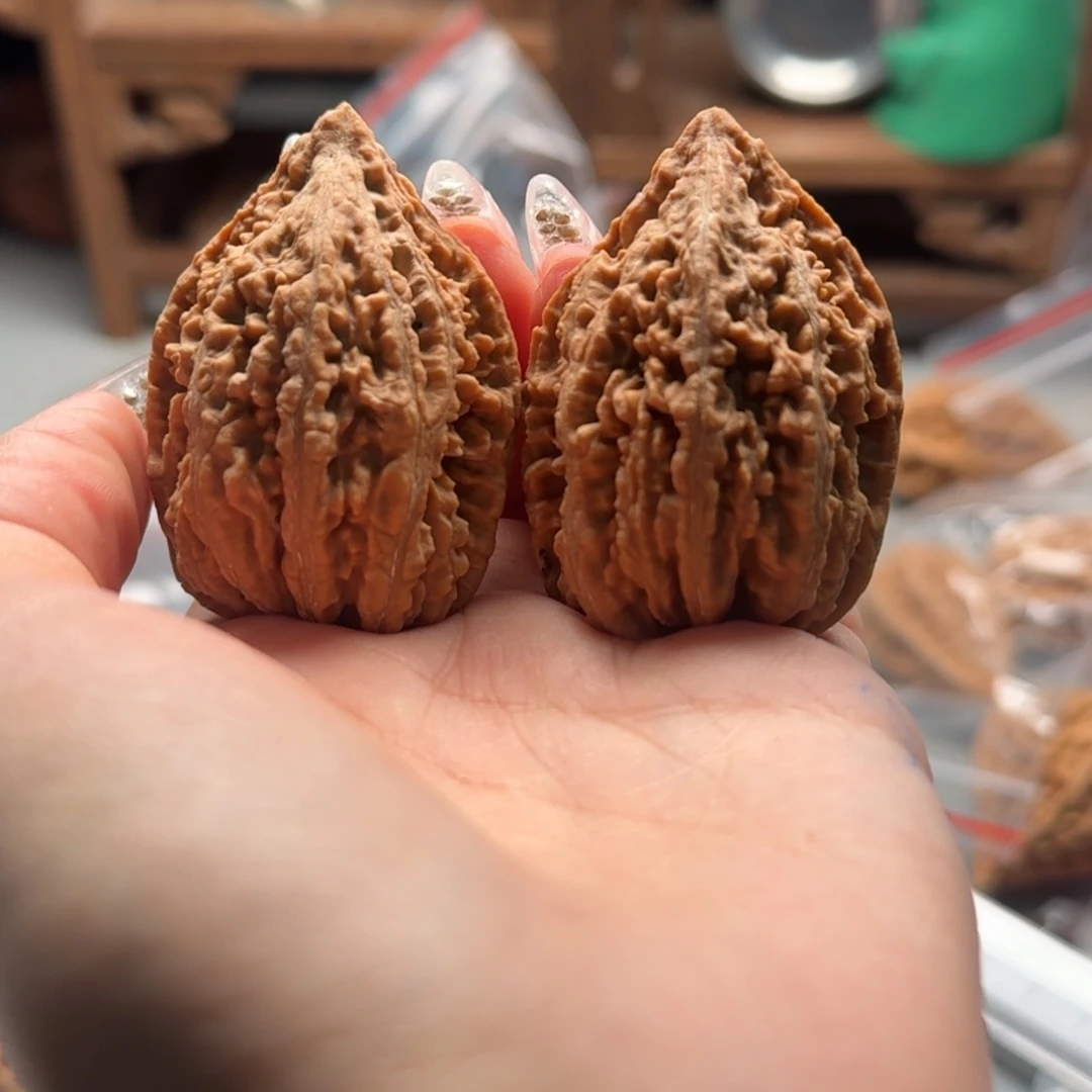 文玩核桃把件关东木子楸百核58瑕疵