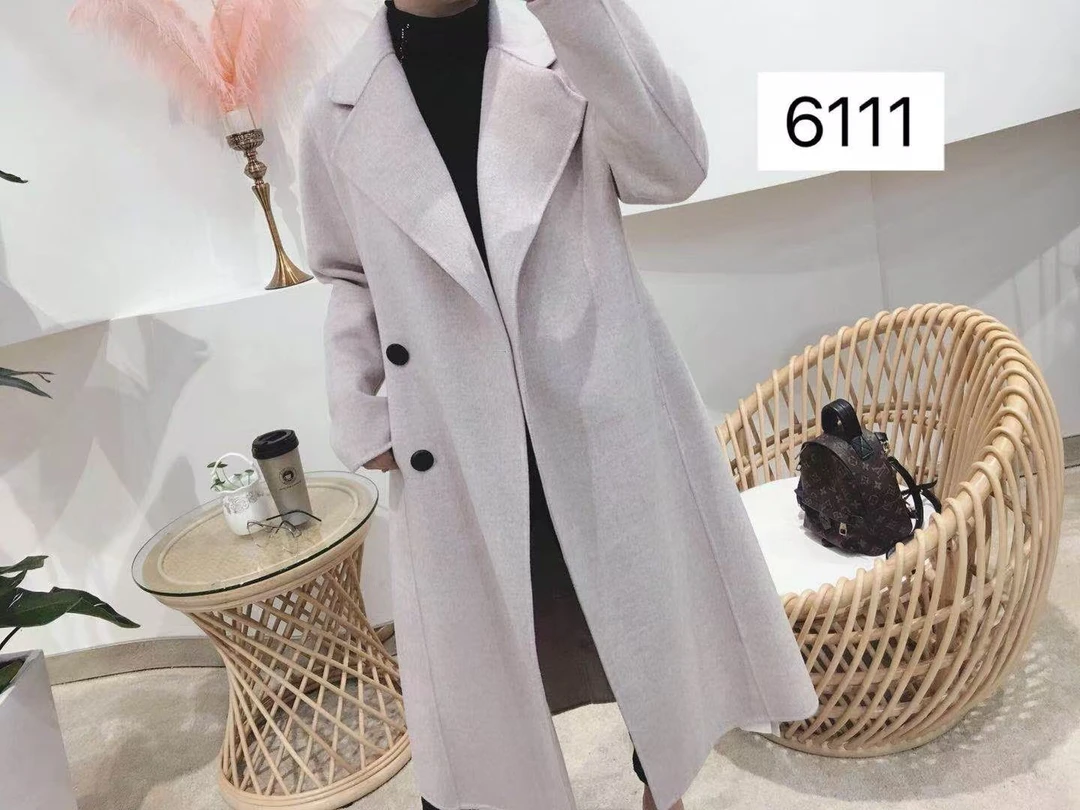 宽松型长款女毛呢外套6111