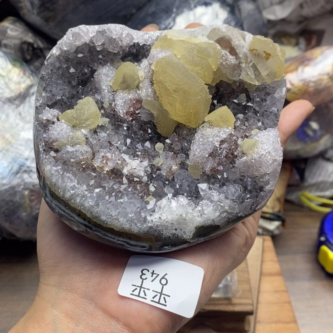 紫晶未镶嵌大型摆件（非配饰）