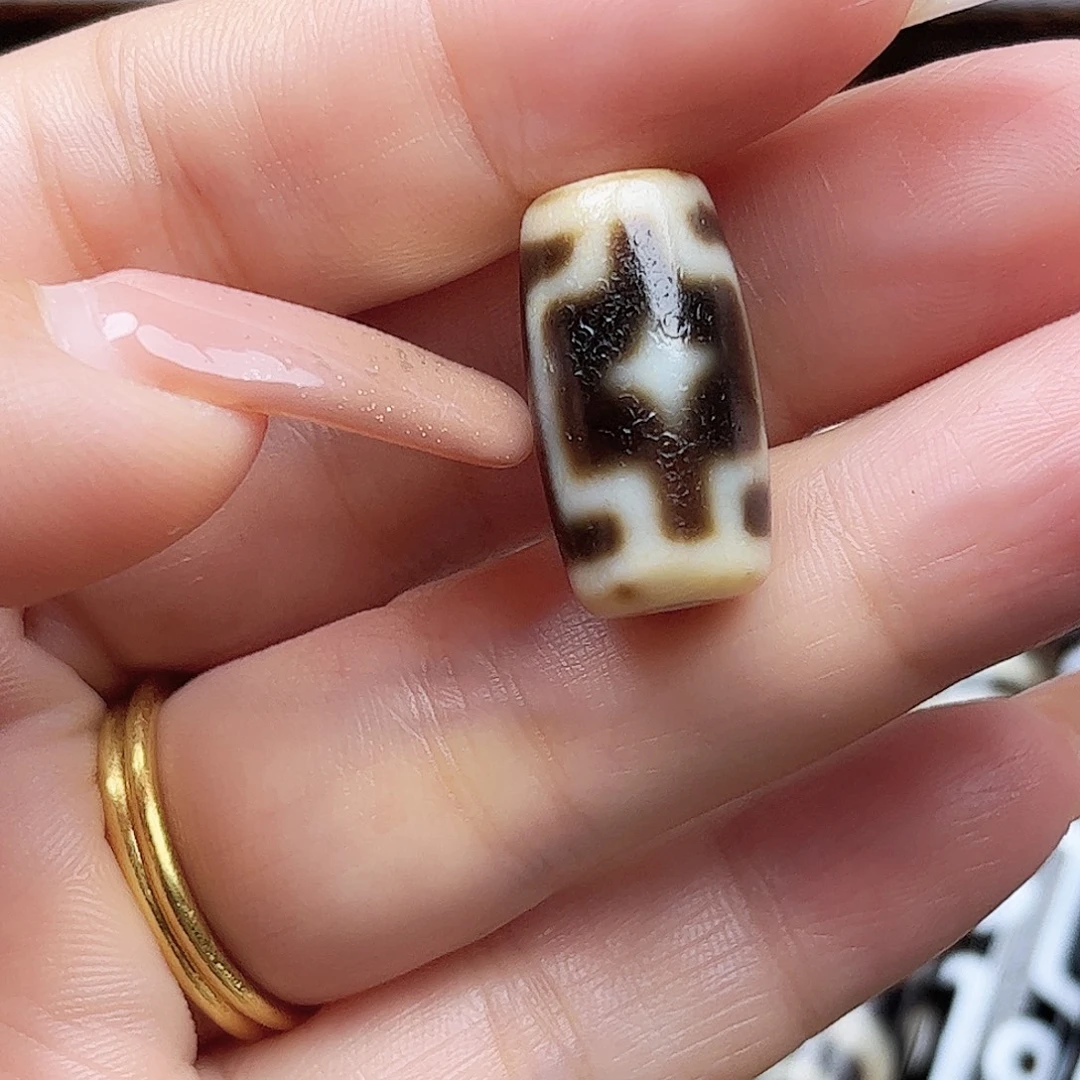 意***林未镶嵌吊坠(不含链)玛瑙/玉髓