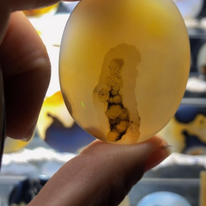 合金玛瑙/玉髓珠宝奇石60