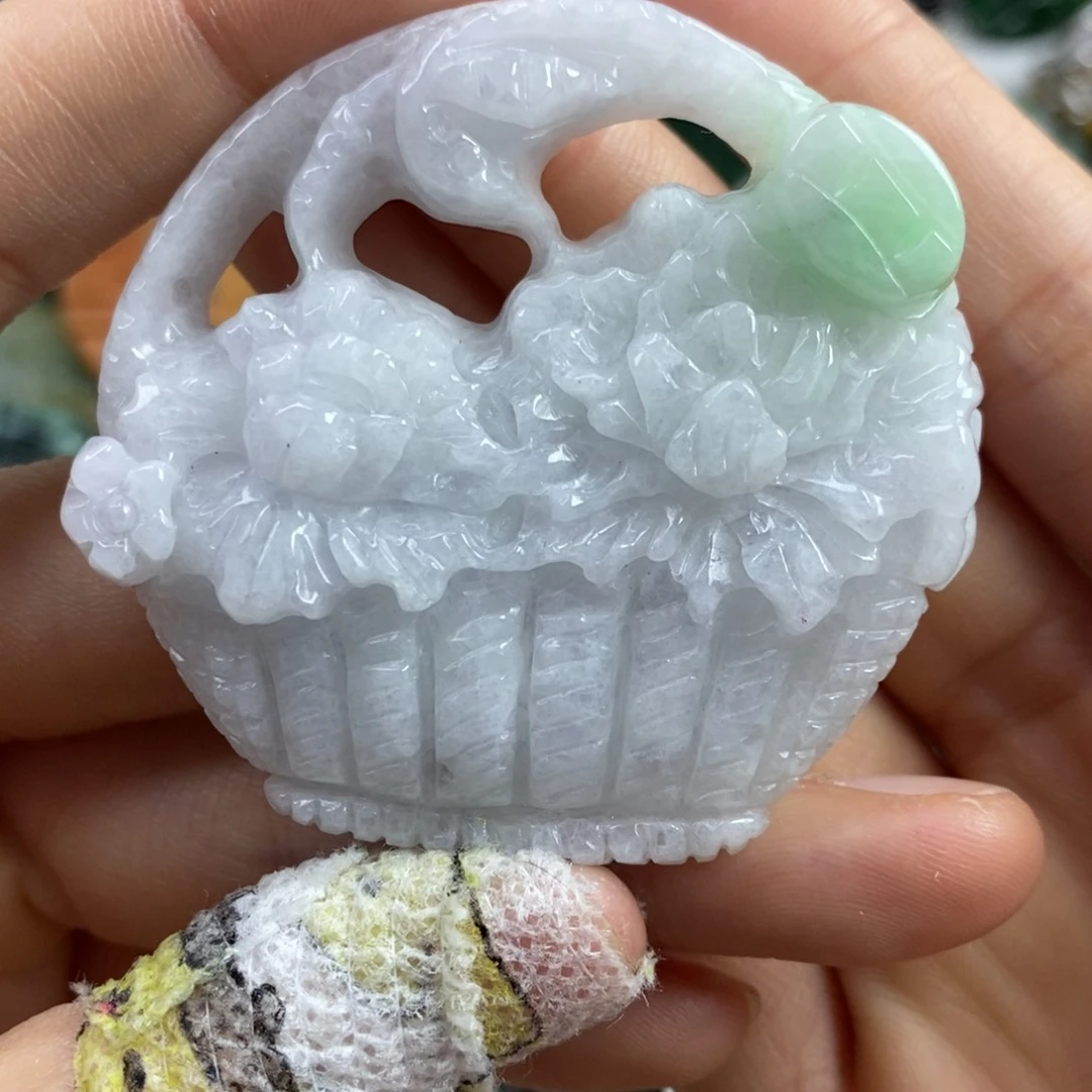 翡翠颈饰未镶嵌吊坠