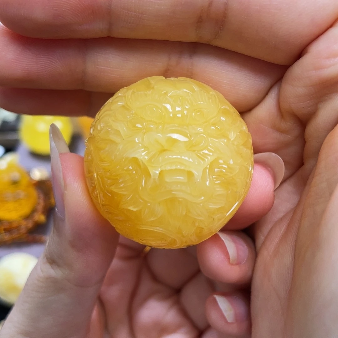 琥珀未镶嵌珠宝奇石