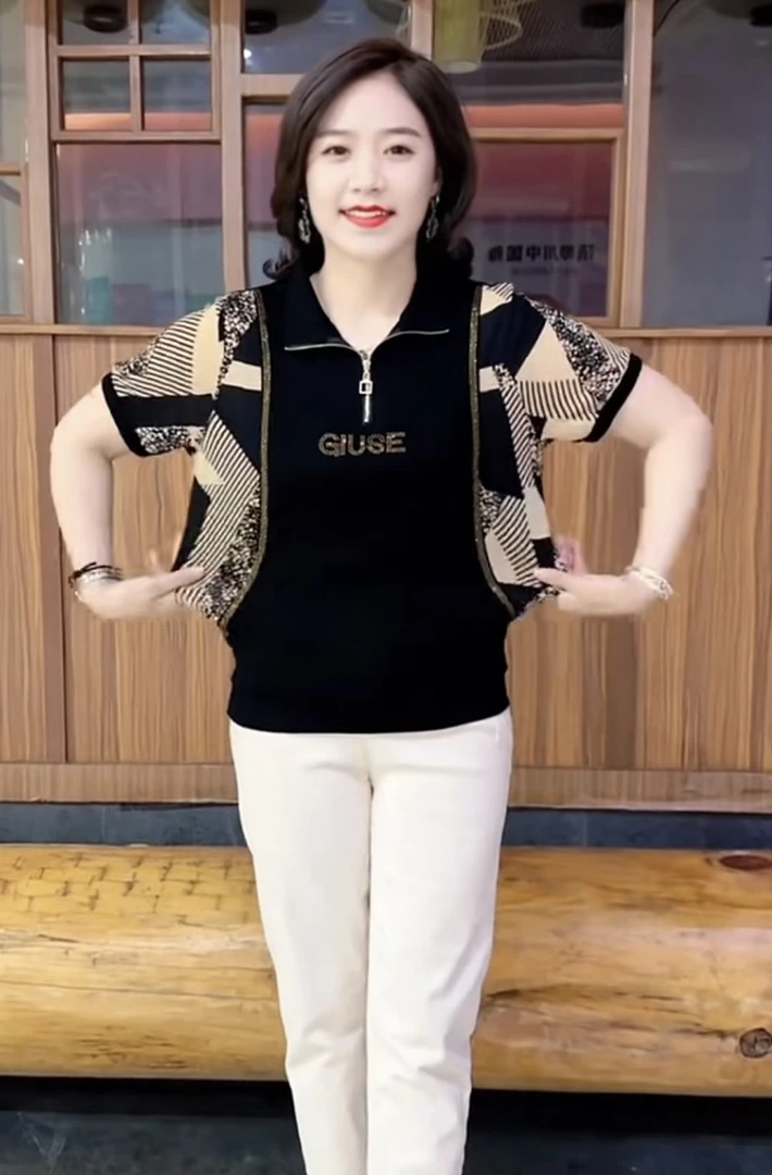 夏季新款中老年女装时尚休闲拉链短袖百搭小衫
