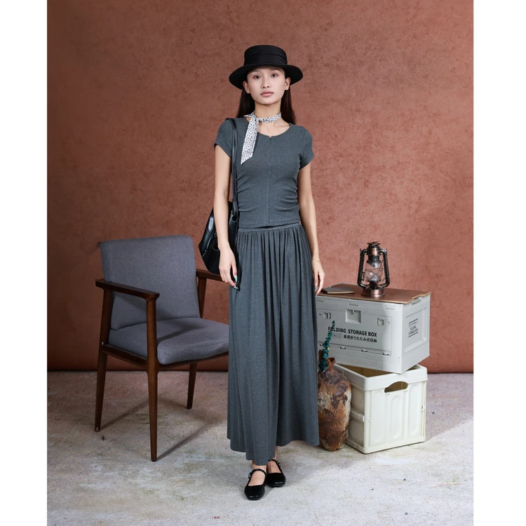 西町村屋气质抽褶T恤半裙套装女夏季新款复古百搭两件套XHAB10134