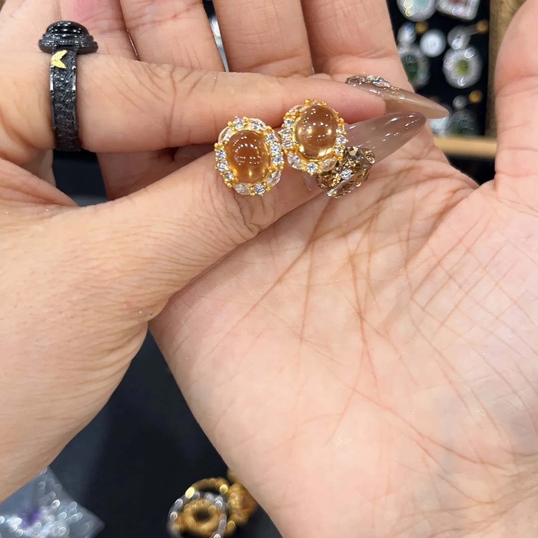 宇***王银S925镶嵌蛇纹石玉颈饰