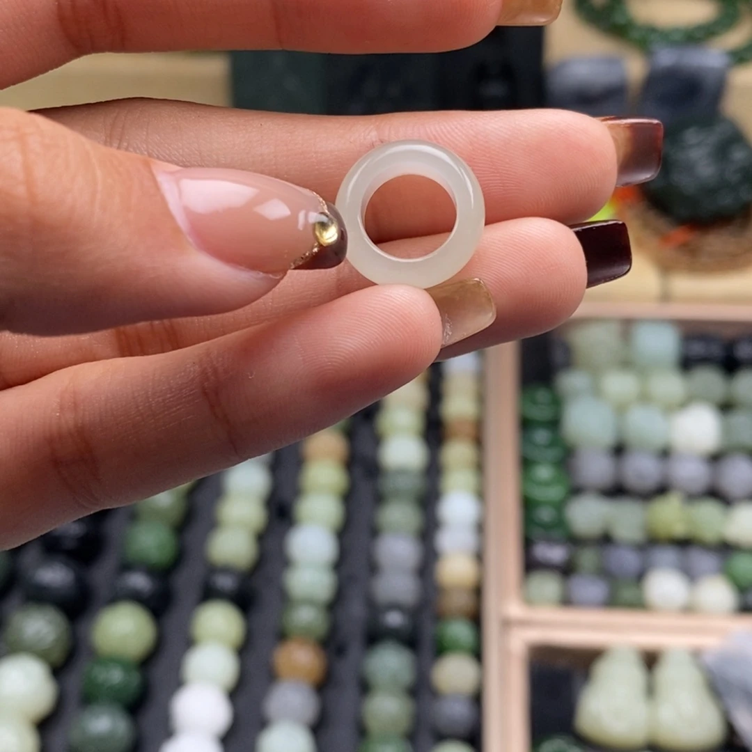 未镶嵌和田玉珠宝半成品