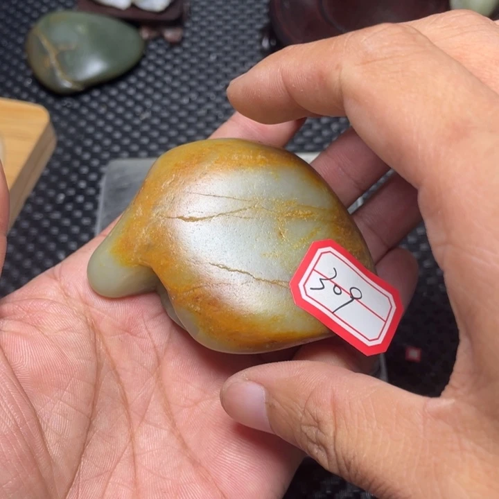 颈饰未镶嵌和田玉朝**月309