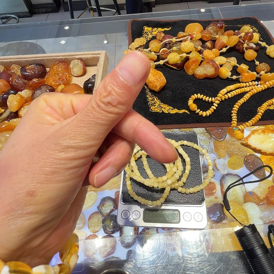 未镶嵌颈饰琥珀?****?琥珀香薰