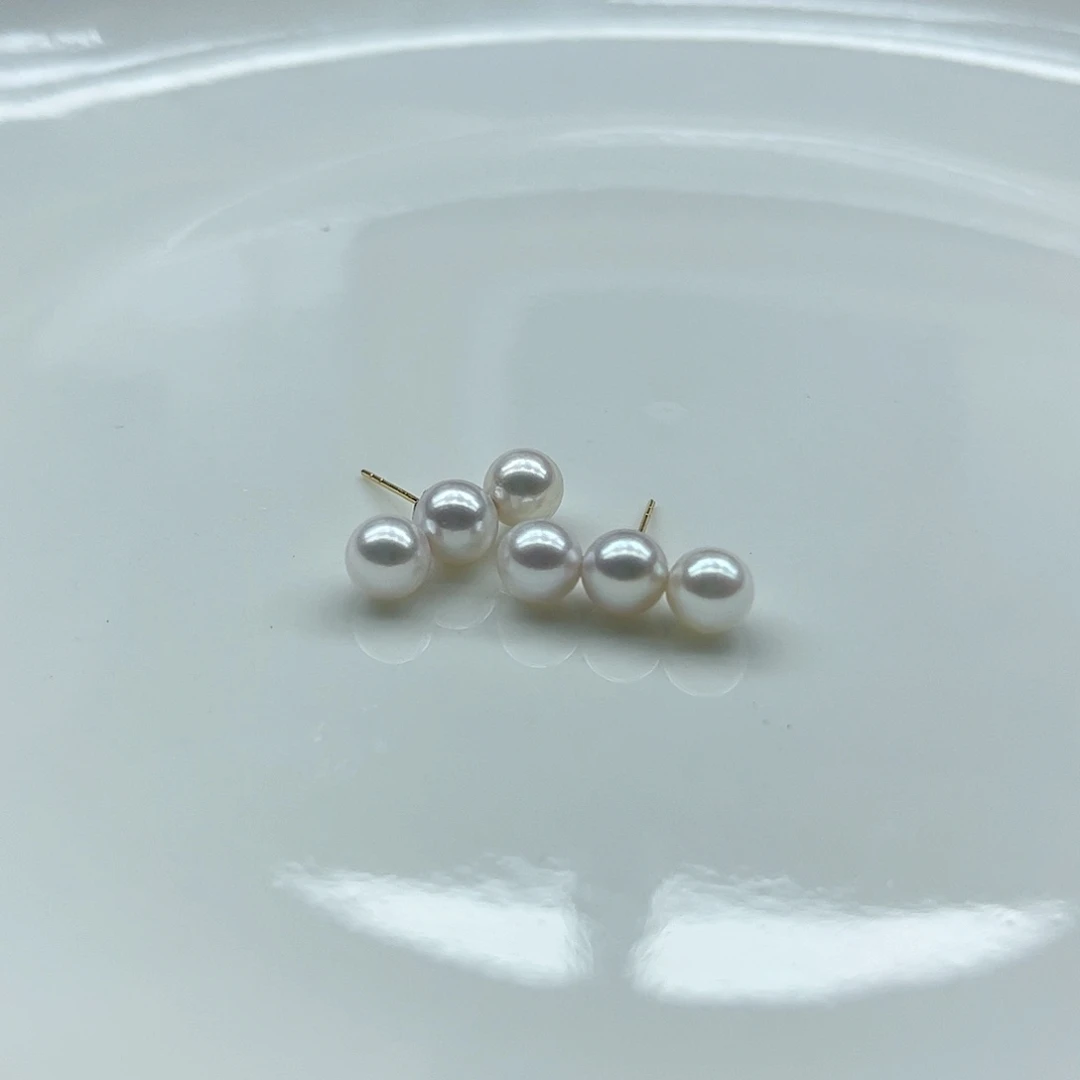 18K金镶嵌耳饰海水珍珠