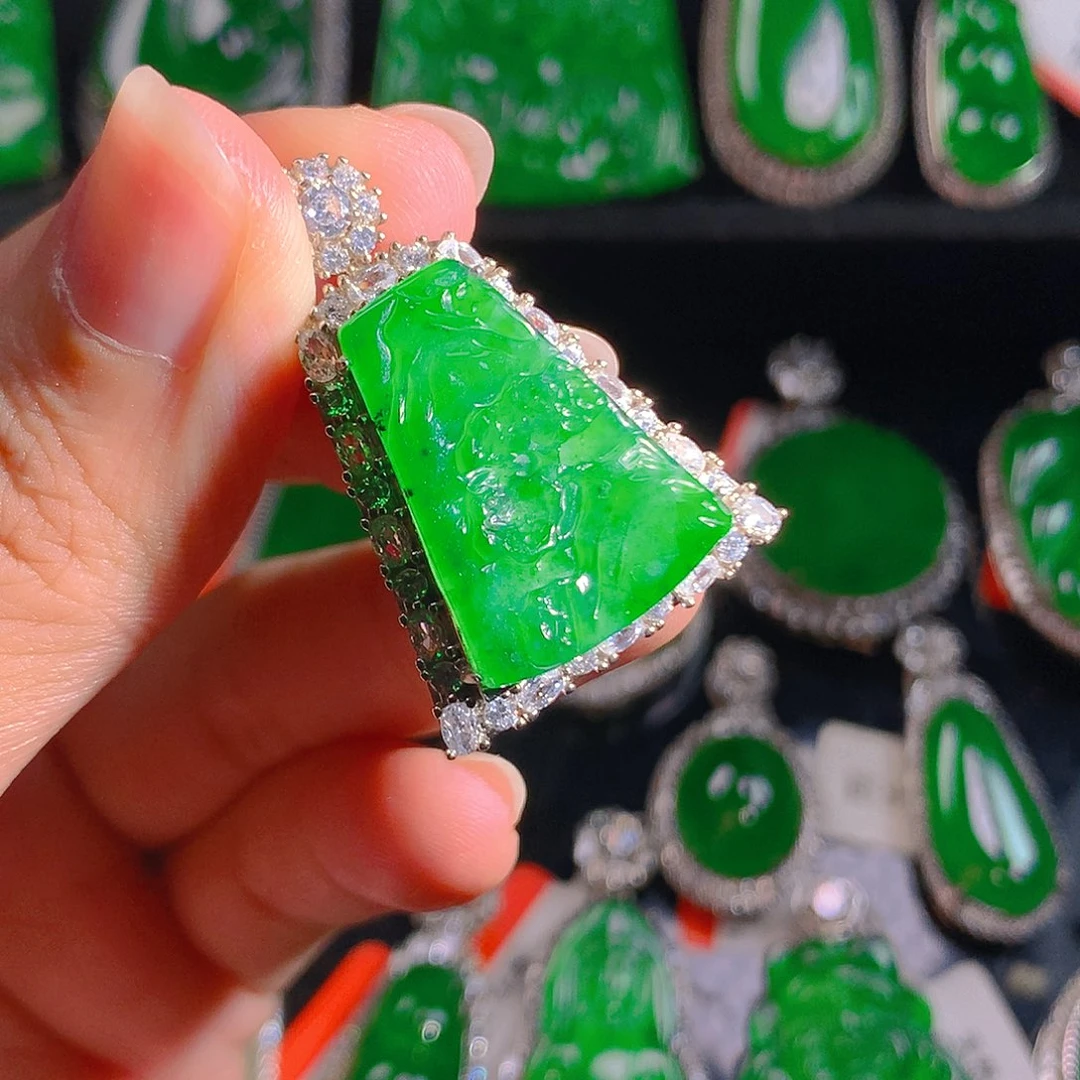 翡翠未镶嵌吊坠(不含链)