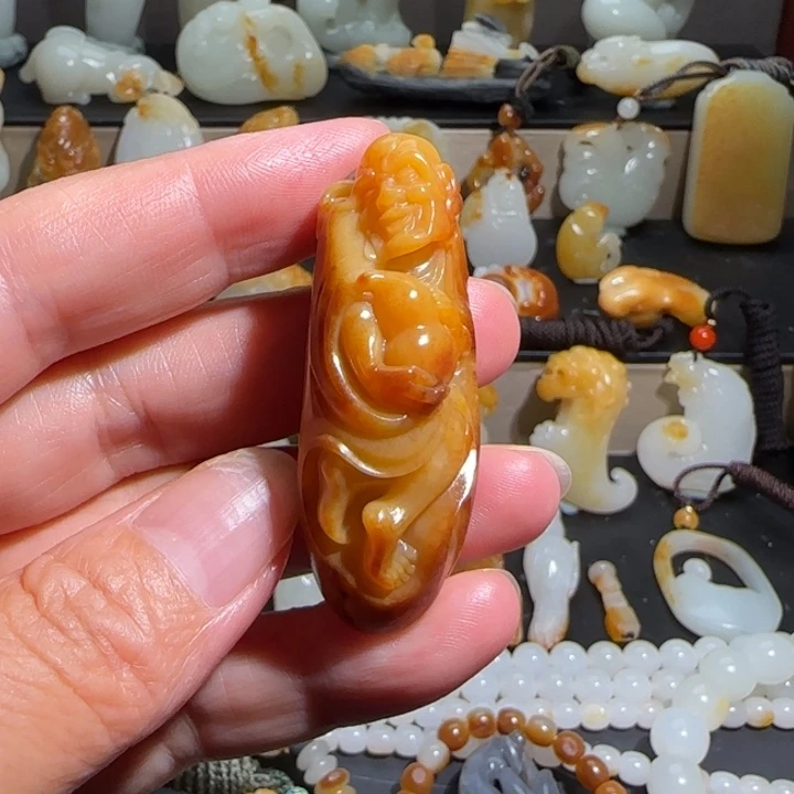 精***石颈饰未镶嵌和田玉