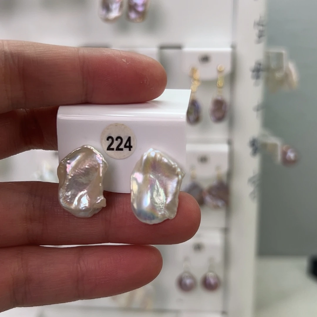 非金属巴洛克花瓣耳饰